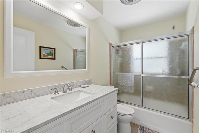 2498 Bayshore DR, Matlacha, FL 33993