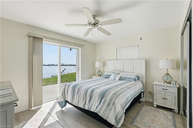 2498 Bayshore DR, Matlacha, FL 33993