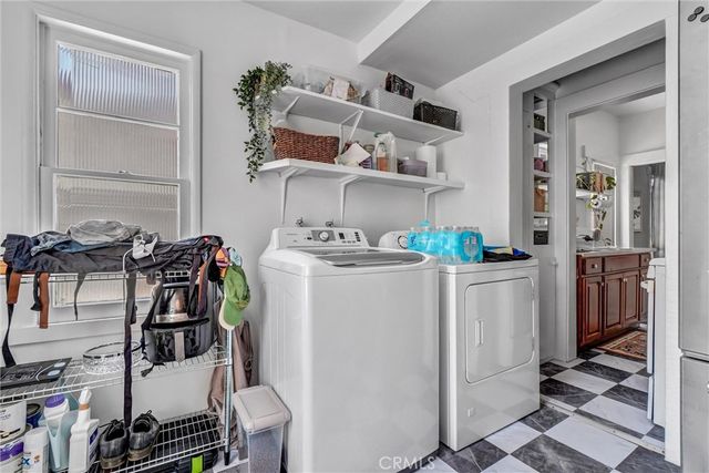 839 French Street, Santa Ana, CA 92701