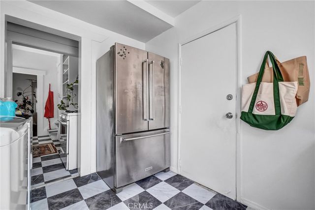 839 French Street, Santa Ana, CA 92701