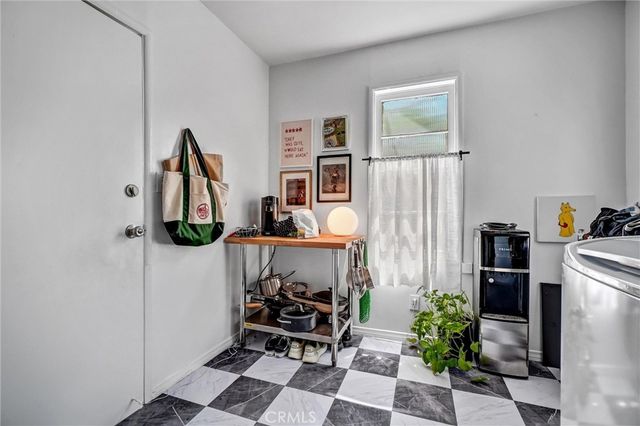 839 French Street, Santa Ana, CA 92701