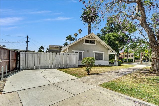 839 French Street, Santa Ana, CA 92701
