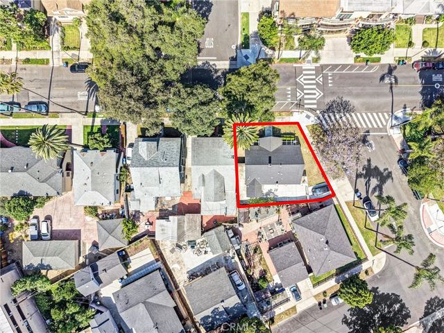 839 French Street, Santa Ana, CA 92701