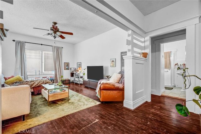 839 French Street, Santa Ana, CA 92701