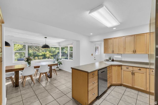 1351 E FORT BLVD, Cottonwood Heights, UT 84121