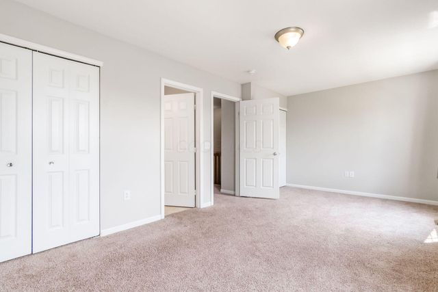 6070 Avatar Drive, 13, New Albany, OH 43054