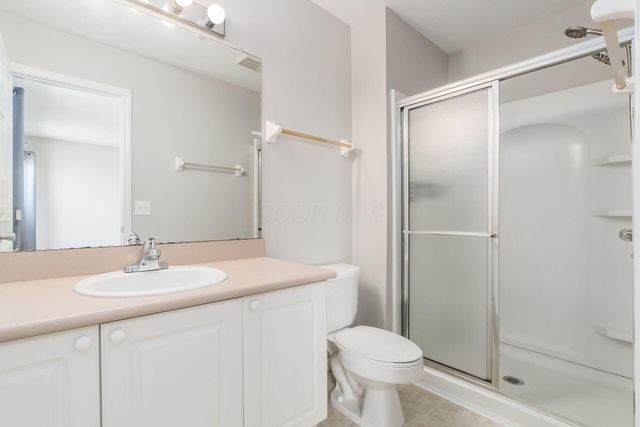6070 Avatar Drive, 13, New Albany, OH 43054