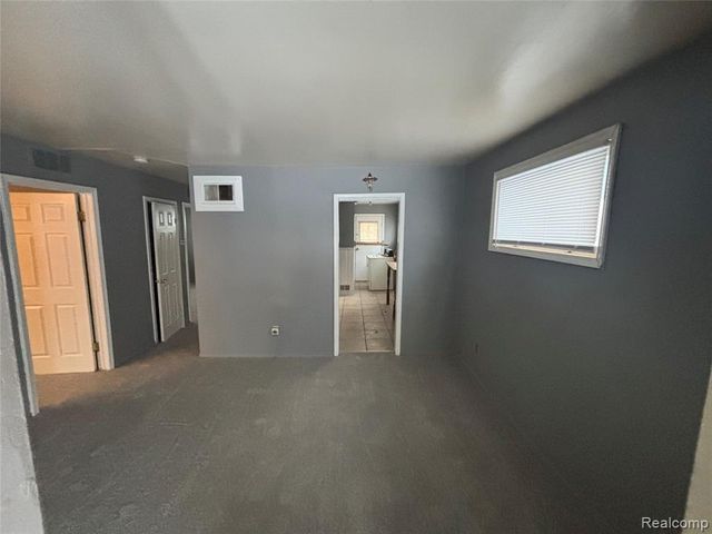 8577 Mark Twain Street, Detroit, MI 48228