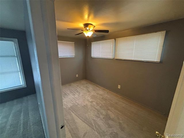 8577 Mark Twain Street, Detroit, MI 48228