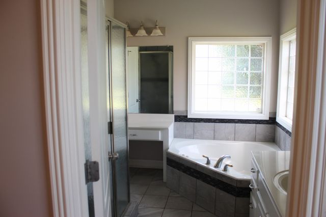 4907 Sango Rd, Clarksville, TN 37043