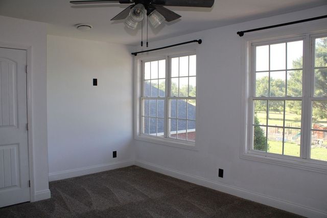 4907 Sango Rd, Clarksville, TN 37043