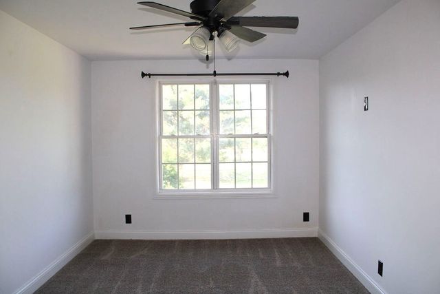 4907 Sango Rd, Clarksville, TN 37043