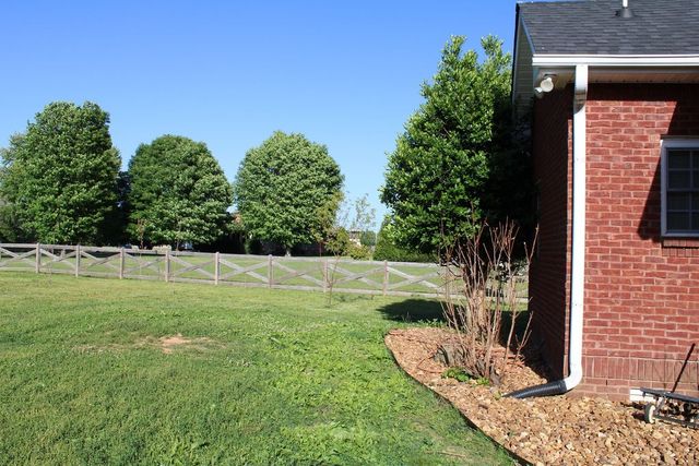 4907 Sango Rd, Clarksville, TN 37043