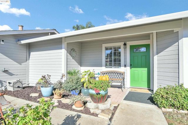 1111 Woodside Dr, Brentwood, CA 94513