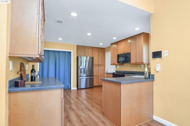 1111 Woodside Dr, Brentwood, CA 94513