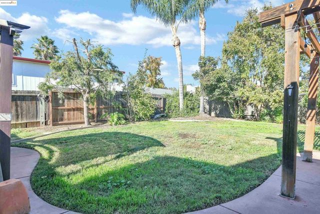 1111 Woodside Dr, Brentwood, CA 94513