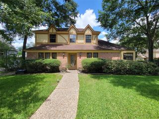 12002 Cedarcliff Court, Houston, TX 77070