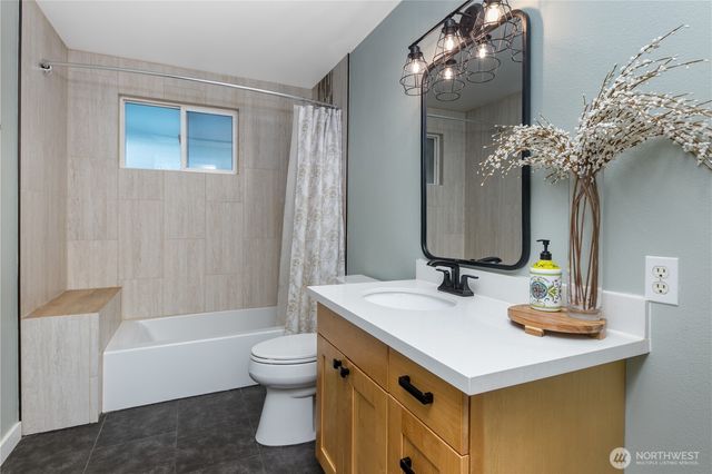 23923 SE 202nd Street, Maple Valley, WA 98038