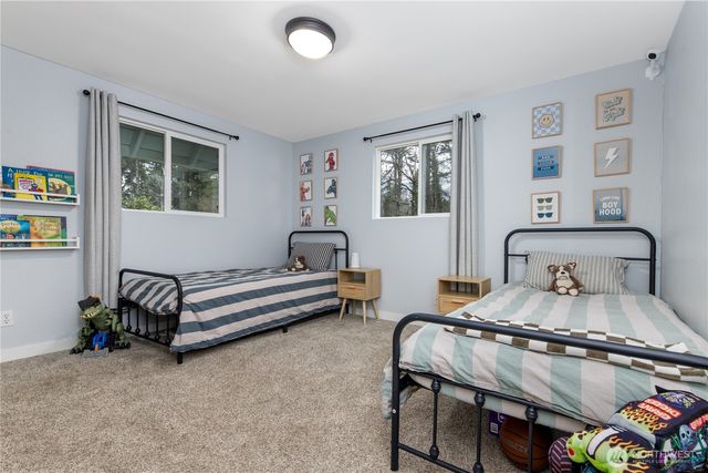 23923 SE 202nd Street, Maple Valley, WA 98038