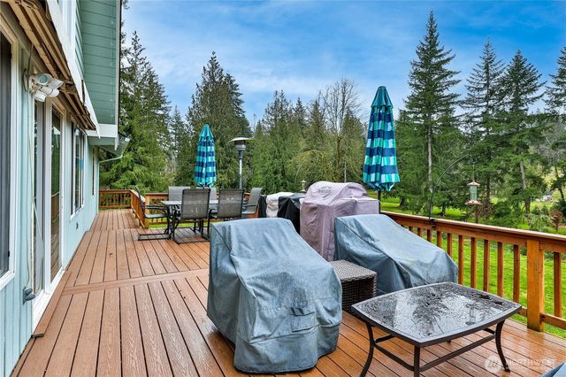 23923 SE 202nd Street, Maple Valley, WA 98038