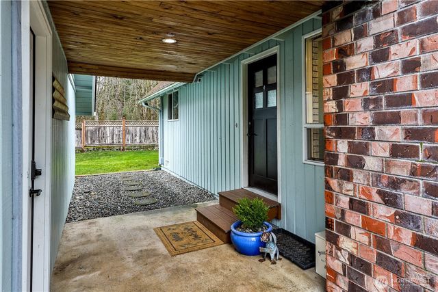 23923 SE 202nd Street, Maple Valley, WA 98038