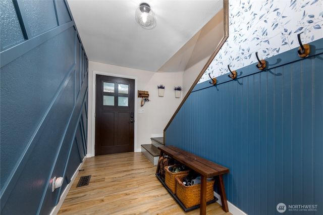 23923 SE 202nd Street, Maple Valley, WA 98038