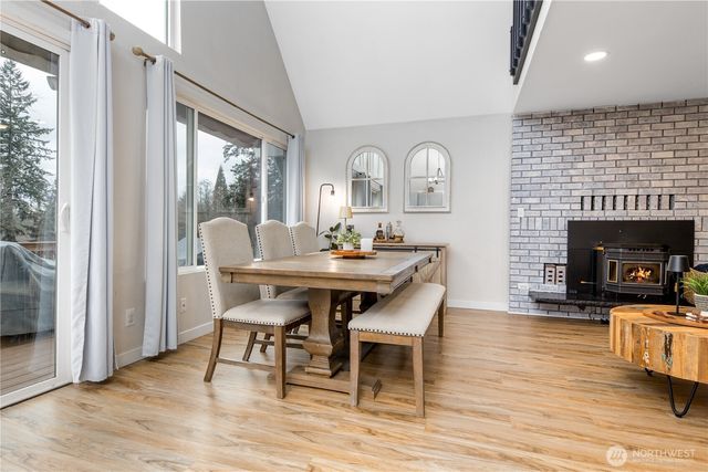 23923 SE 202nd Street, Maple Valley, WA 98038