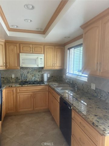 938 Avenida Majorca B, Laguna Woods, CA 92637