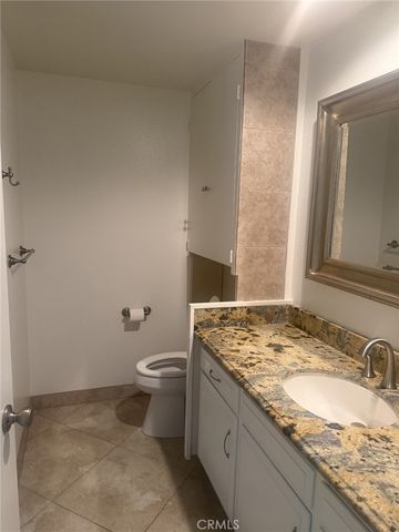 938 Avenida Majorca B, Laguna Woods, CA 92637