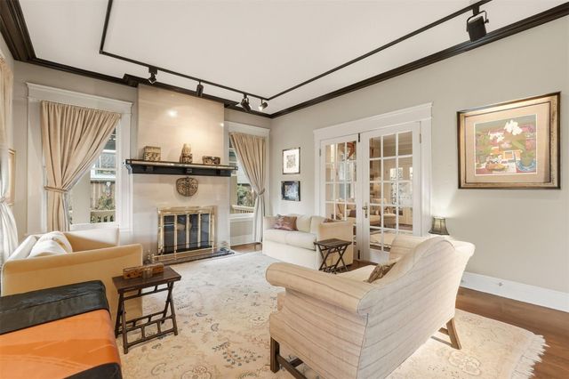 110 Stratford Street, Houston, TX 77006