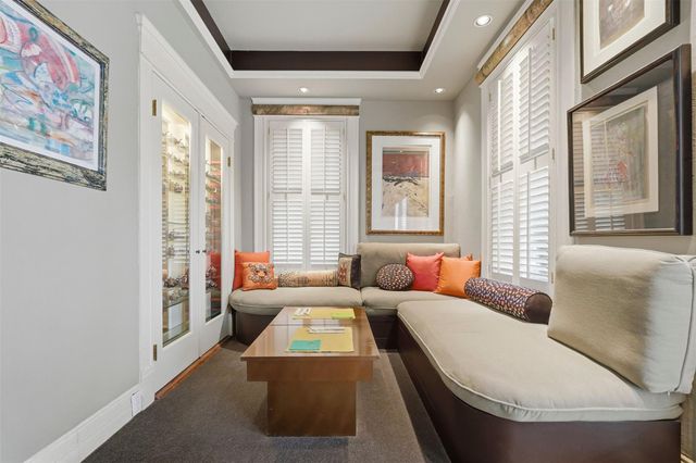 110 Stratford Street, Houston, TX 77006