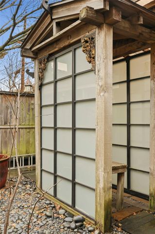 110 Stratford Street, Houston, TX 77006