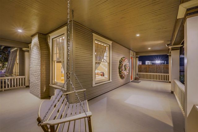 110 Stratford Street, Houston, TX 77006