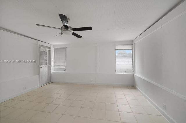 125 NW 121st St, North Miami, FL 33168