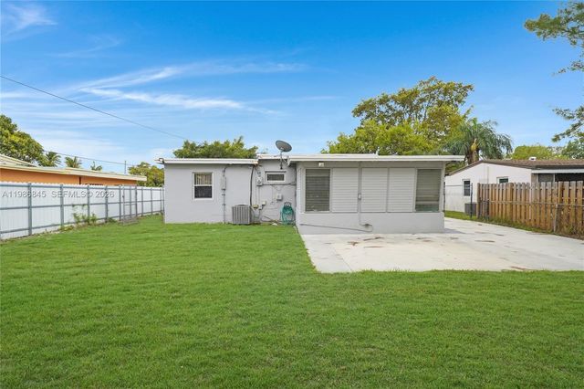 125 NW 121st St, North Miami, FL 33168