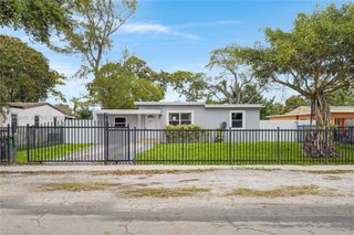 125 NW 121st St, North Miami, FL 33168