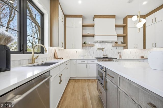 74 Irving Ave, Livingston Twp., NJ 07039
