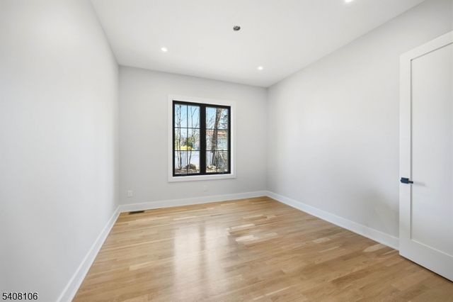 74 Irving Ave, Livingston Twp., NJ 07039