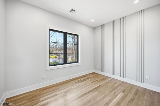 74 Irving Ave, Livingston Twp., NJ 07039