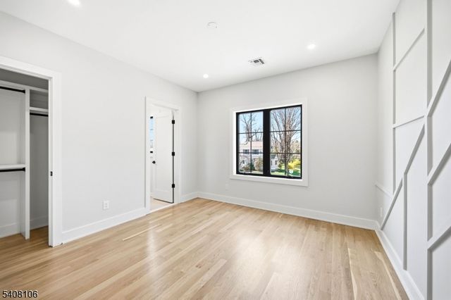 74 Irving Ave, Livingston Twp., NJ 07039