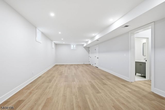 74 Irving Ave, Livingston Twp., NJ 07039