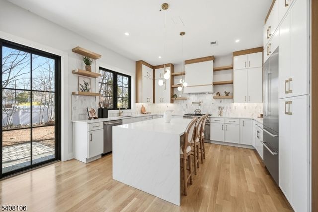 74 Irving Ave, Livingston Twp., NJ 07039