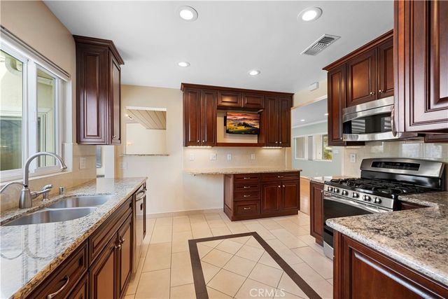 841 Irving, Burbank, CA 91504