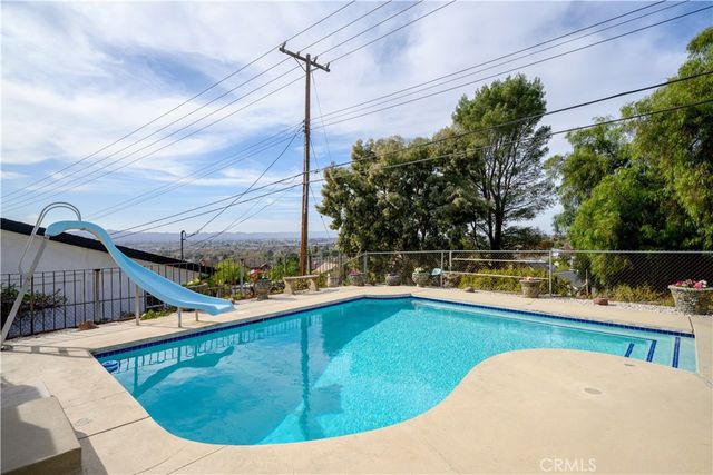 841 Irving, Burbank, CA 91504