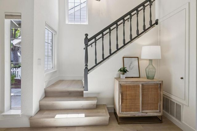 869 Newport Circle, Redwood City, CA 94065