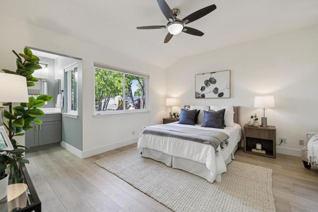 869 Newport Circle, Redwood City, CA 94065