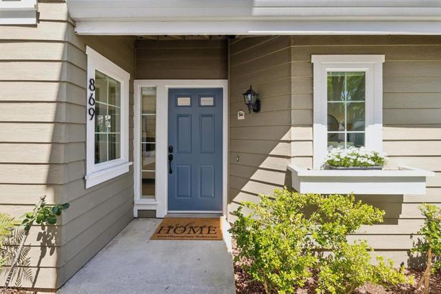 869 Newport Circle, Redwood City, CA 94065