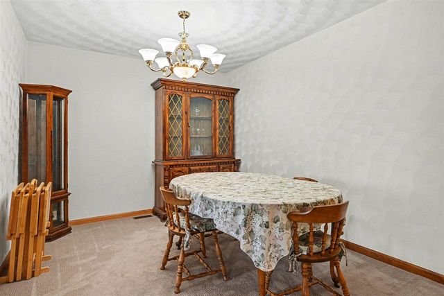 53126 Ridgeview Circle, Paw Paw, MI 49079