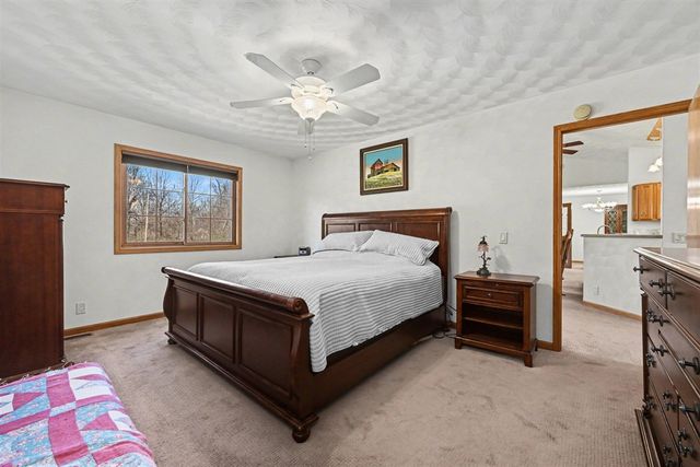 53126 Ridgeview Circle, Paw Paw, MI 49079