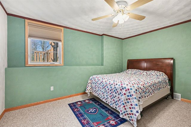 53126 Ridgeview Circle, Paw Paw, MI 49079